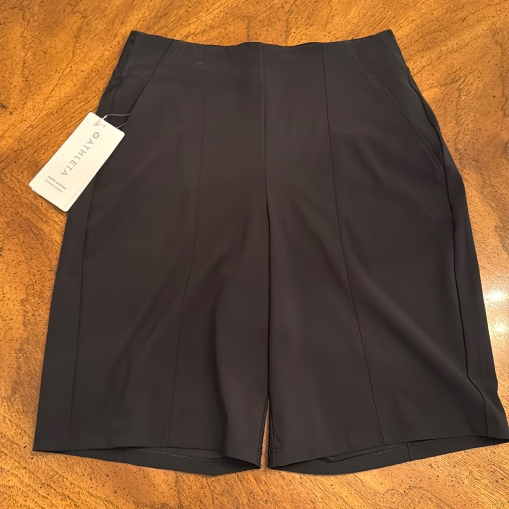 Athleta NWT cosmic Bermuda shorts, black